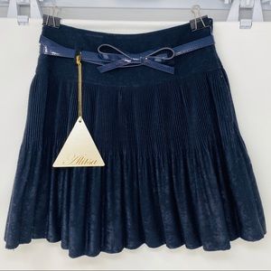 Gorgeous Elegant Skirt**Size 10**$78